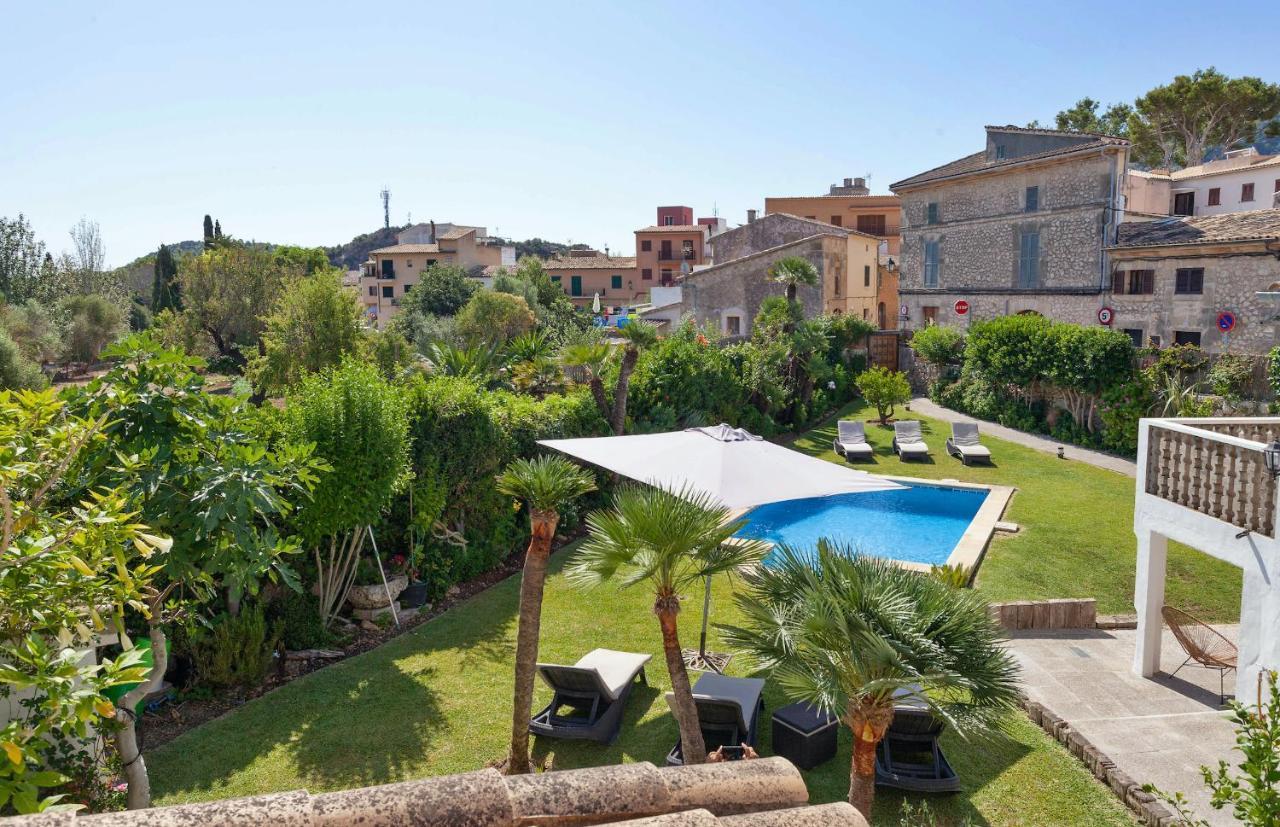 Casa Pont Roma, Garden And Pool In Villa